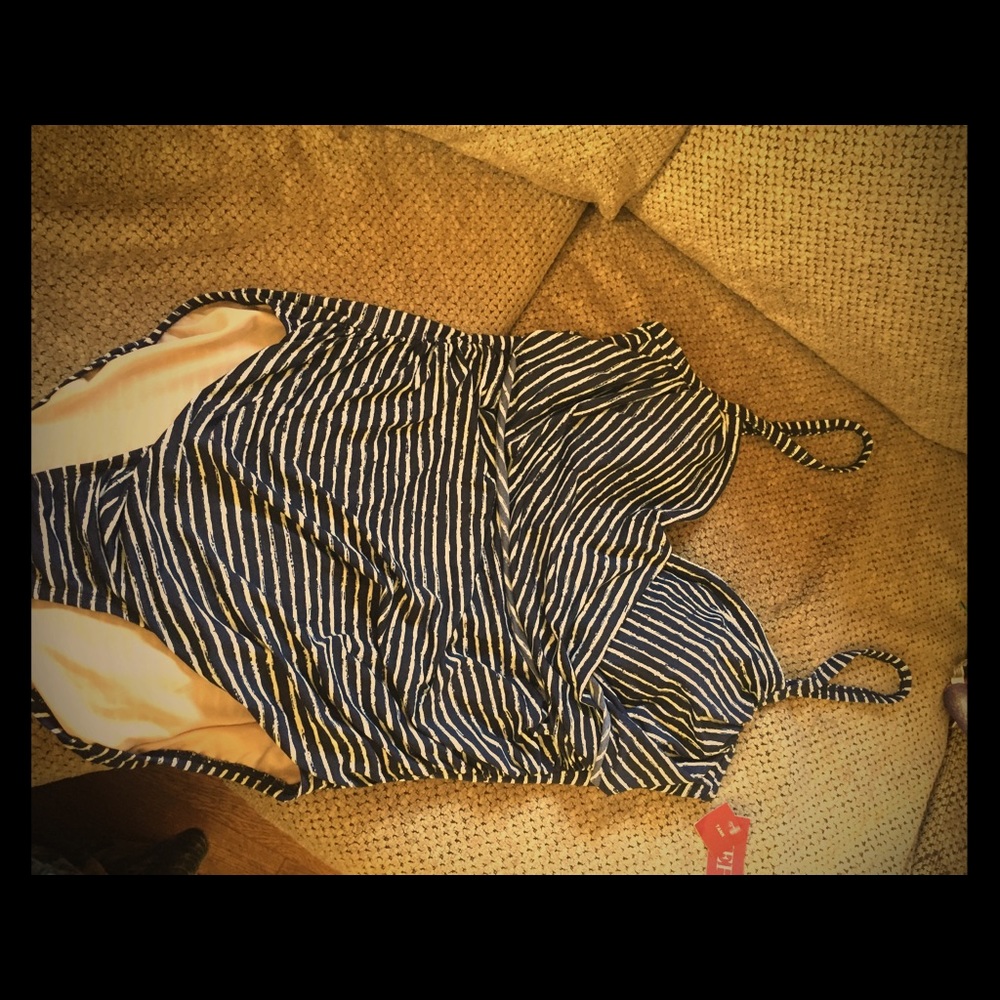 Women’s XL (14/16) Tank Suit